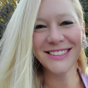 EllaMichaelsen's avatar